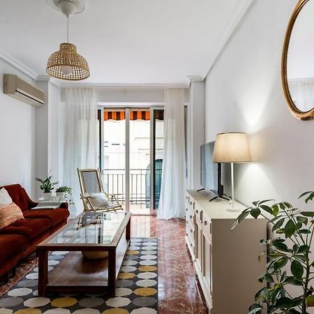 Santa Justa Urban Apartment Sevilla Kültér fotó