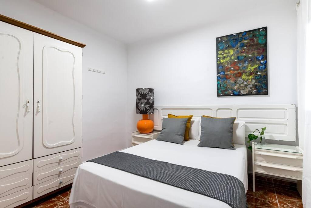 Santa Justa Urban Apartment Sevilla Kültér fotó