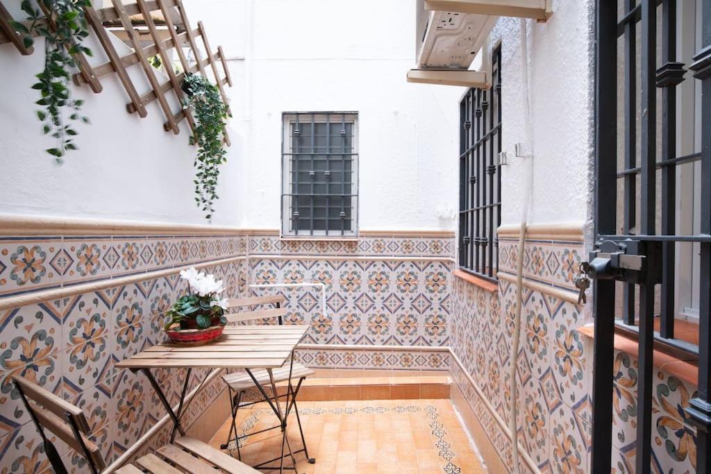 Santa Justa Urban Apartment Sevilla Kültér fotó